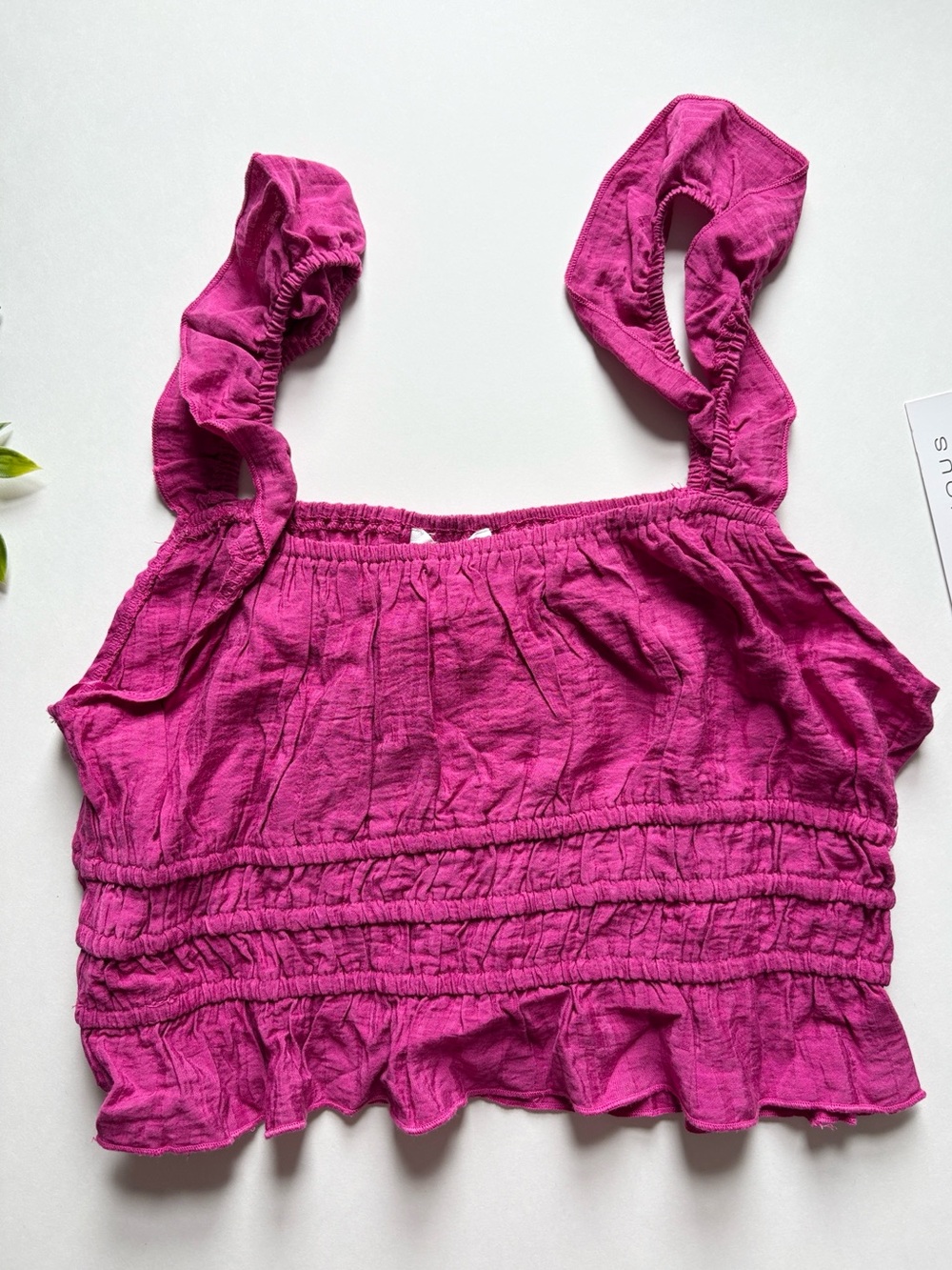 NWT kirious los angeles fuchsia ruffle trim crop top